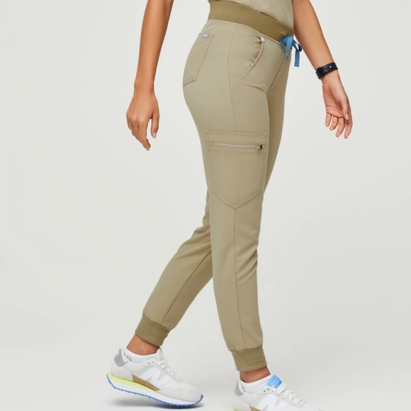 Sandstone Zamora™ - Jogger Scrub Pants - Picture 1 of 5